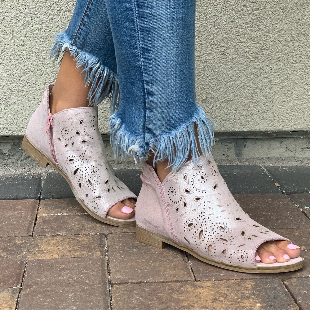 Distressed Genuine Leather Gladiator Peep Toe Boot - Picture 4 of 8